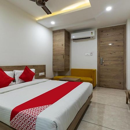 Capital O 47403 Hotel Manjeet Bhópál Exteriér fotografie