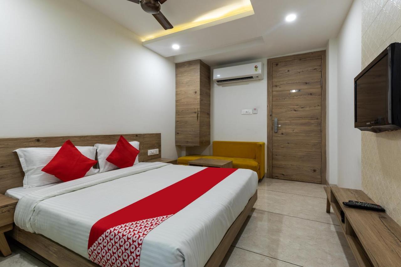 Capital O 47403 Hotel Manjeet Bhópál Exteriér fotografie
