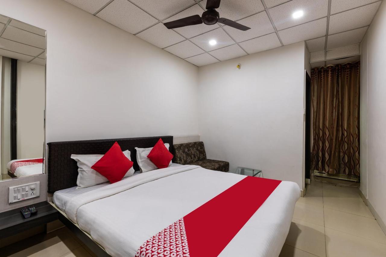Capital O 47403 Hotel Manjeet Bhópál Exteriér fotografie