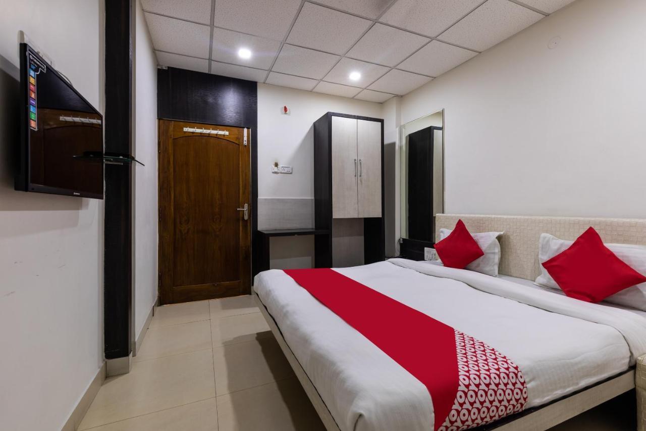 Capital O 47403 Hotel Manjeet Bhópál Exteriér fotografie