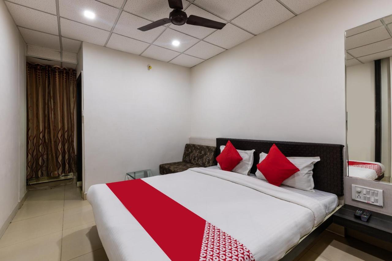 Capital O 47403 Hotel Manjeet Bhópál Exteriér fotografie